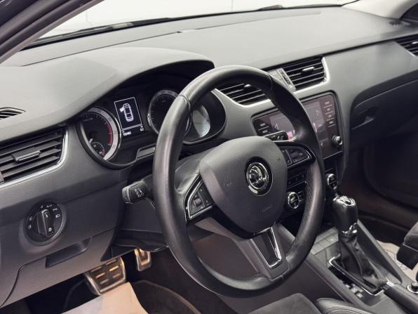 Skoda Octavia III (A7) Рестайлинг с пробегом 2017 года, цена 1 850 000 рублей, 153398 км, лифтбек, Автокод Объявления