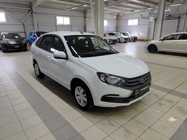 Lada (ВАЗ) Granta I Рестайлинг с пробегом 2023 года, цена 780 000 рублей, 27526 км, лифтбек, Автокод Объявления
