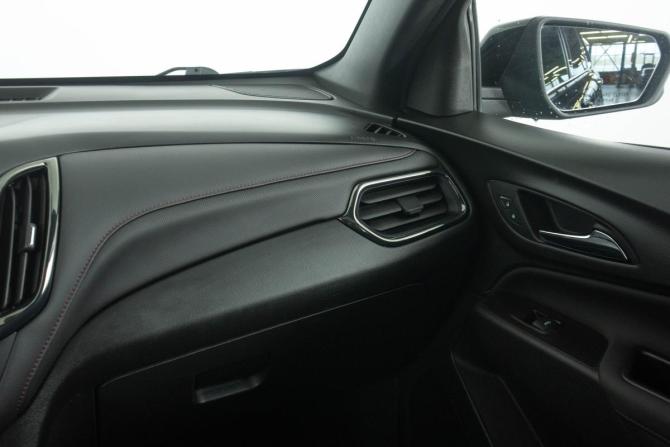 Chevrolet Equinox III Рестайлинг с пробегом 2021 года, цена 3 119 000 рублей, 88000 км, внедорожник, Автокод Объявления