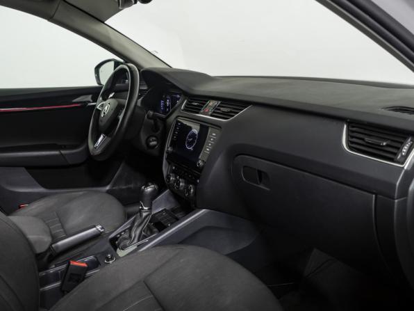Skoda Octavia III (A7) Рестайлинг с пробегом 2018 года, цена 2 148 000 рублей, 94000 км, лифтбек, Автокод Объявления