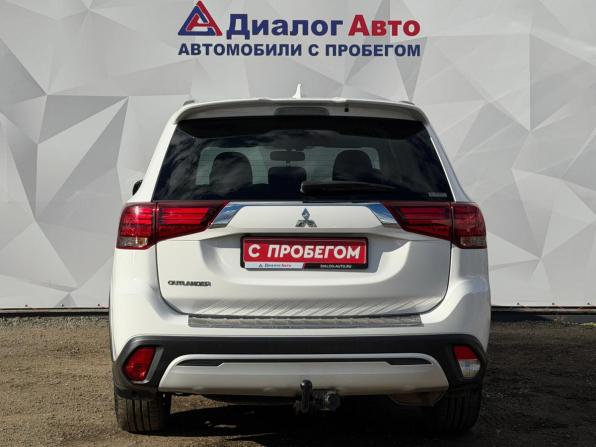 Mitsubishi Outlander III Рестайлинг 3 с пробегом 2021 года, цена 2 300 000 рублей, 163500 км, внедорожник, Автокод Объявления