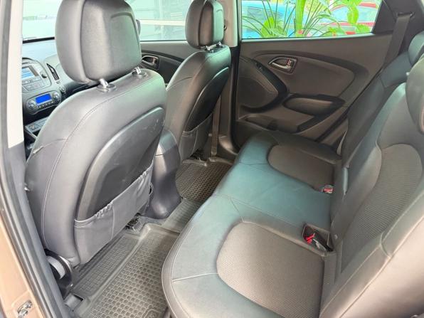Hyundai ix35 I Рестайлинг с пробегом 2014 года, цена 1 610 000 рублей, 92159 км, внедорожник, Автокод Объявления