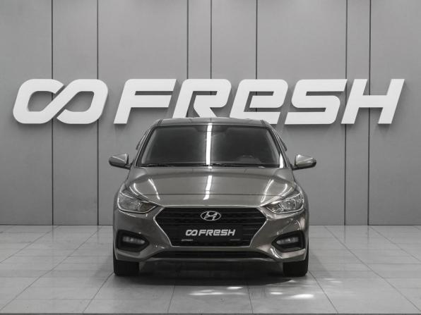 Hyundai Solaris II с пробегом 2018 года, цена 1 419 000 рублей, 143860 км, седан, Автокод Объявления