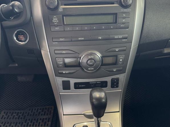 Toyota Corolla X (E140 E150) Рестайлинг с пробегом 2012 года, цена 929 000 рублей, 171274 км, седан, Автокод Объявления