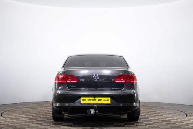 Volkswagen Passat B7 с пробегом 2011 года, цена 899 000 рублей, 180000 км, седан, Автокод Объявления