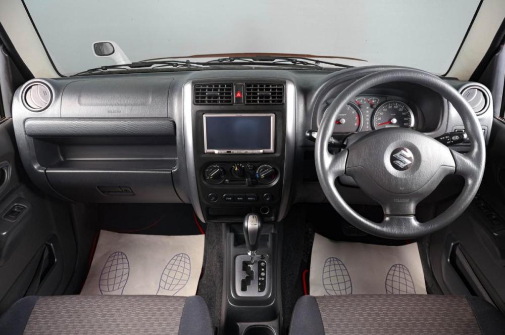 Suzuki Jimny III Рестайлинг 1 Тюмень  - изображение 12