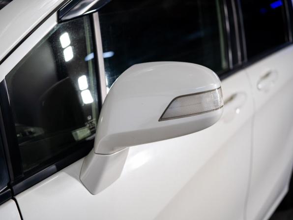Honda Freed I Рестайлинг с пробегом 2012 года, цена 850 100 рублей, 195562 км, компактвэн, Автокод Объявления