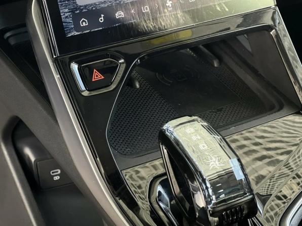 Geely Atlas II с пробегом 2024 года, цена 2 795 000 рублей, 60166 км, внедорожник, Автокод Объявления