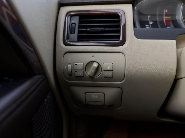 Volvo XC70 II с пробегом 2011 года, цена 1 248 000 рублей, 306390 км, универсал, Автокод Объявления