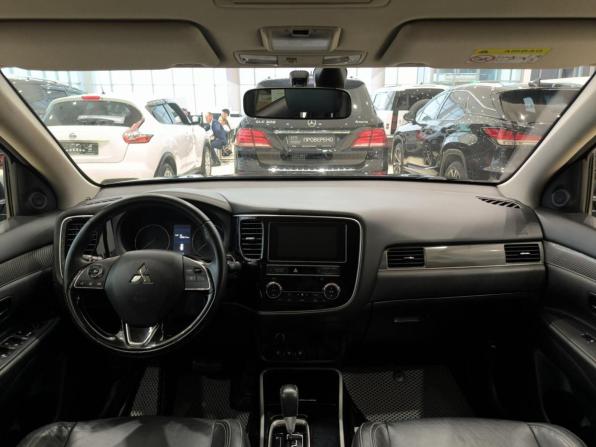 Mitsubishi Outlander III Рестайлинг 3 с пробегом 2019 года, цена 2 720 000 рублей, 56264 км, внедорожник, Автокод Объявления