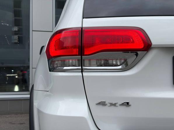 Jeep Grand Cherokee IV (WK2) Рестайлинг с пробегом 2018 года, цена 3 475 000 рублей, 63980 км, внедорожник, Автокод Объявления