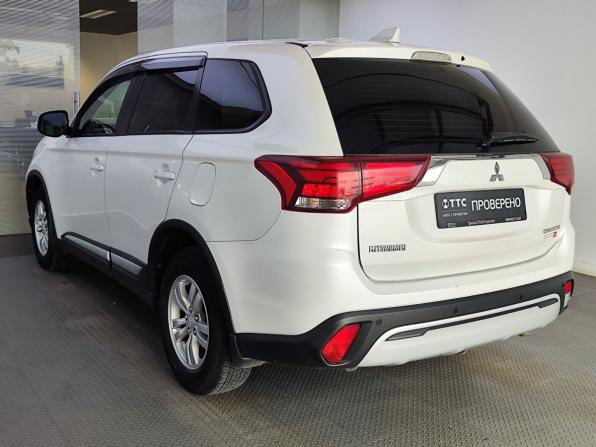 Mitsubishi Outlander III Рестайлинг 3 с пробегом 2019 года, цена 2 290 000 рублей, 105500 км, внедорожник, Автокод Объявления