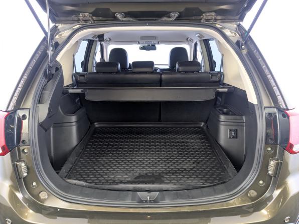 Mitsubishi Outlander III Рестайлинг 2 с пробегом 2018 года, цена 2 300 000 рублей, 123700 км, внедорожник, Автокод Объявления