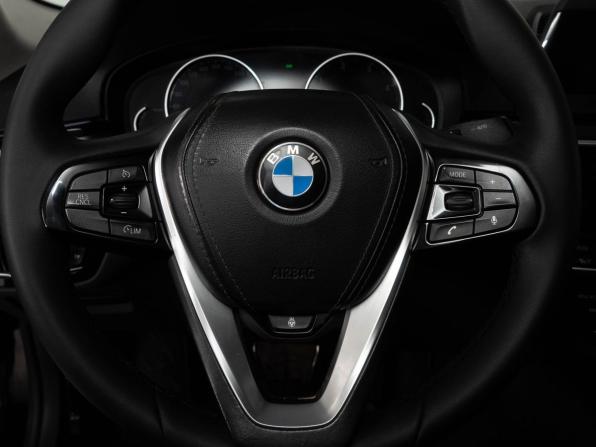 BMW 5 серии VII (G30/G31/G38) с пробегом 2019 года, цена 2 750 000 рублей, 165000 км, седан, Автокод Объявления