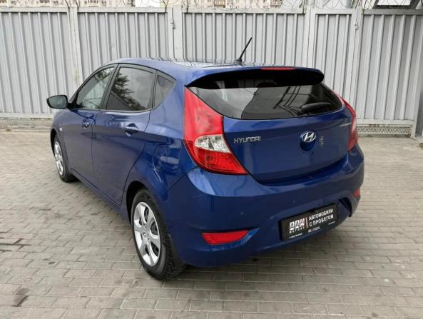 Hyundai Solaris I с пробегом 2011 года, цена 645 000 рублей, 115801 км, хэтчбек, Автокод Объявления
