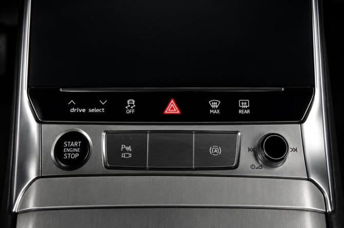 Audi A6 V (C8) с пробегом 2021 года, цена 3 609 000 рублей, 130000 км, седан, Автокод Объявления