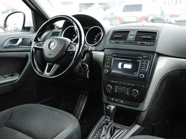 Skoda Yeti I Рестайлинг с пробегом 2014 года, цена 1 699 000 рублей, 141250 км, внедорожник, Автокод Объявления