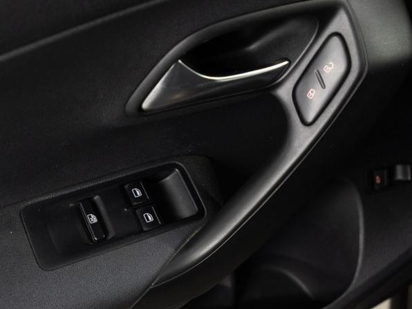 Volkswagen Polo V Рестайлинг с пробегом 2016 года, цена 1 070 000 рублей, 163937 км, седан, Автокод Объявления
