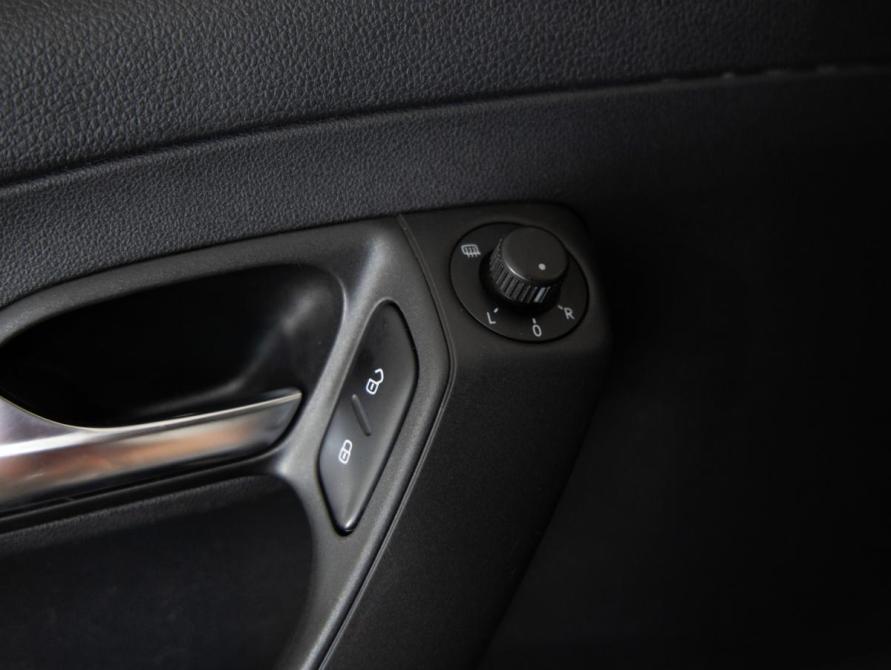Volkswagen Polo V Рестайлинг Санкт-Петербург  - изображение 19