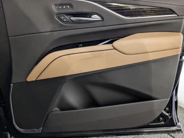 Cadillac Escalade V с пробегом 2022 года, цена 7 390 000 рублей, 158651 км, внедорожник, Автокод Объявления