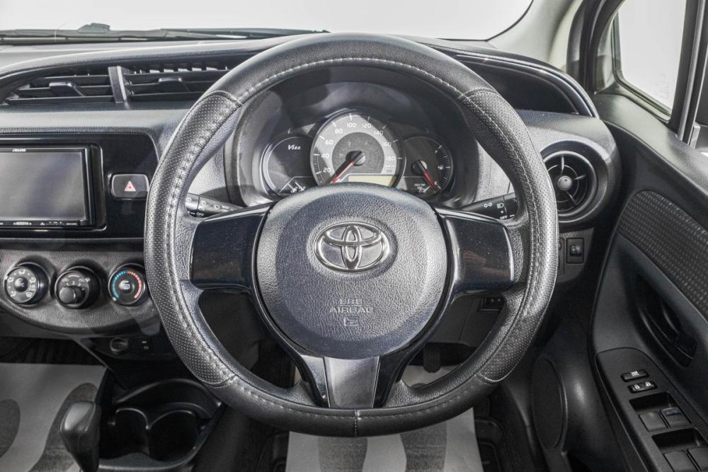 Toyota Vitz III (XP130) Рестайлинг 2 Барнаул  - изображение 14