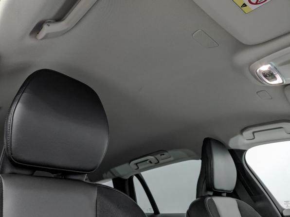 Volvo V60 Cross Country II с пробегом 2021 года, цена 4 165 000 рублей, 49003 км, универсал, Автокод Объявления