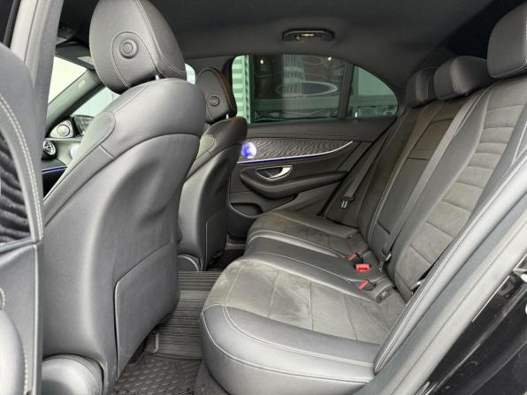 Mercedes-Benz E-Класс V (W213 S213 C238) с пробегом 2018 года, цена 3 790 000 рублей, 71745 км, седан, Автокод Объявления
