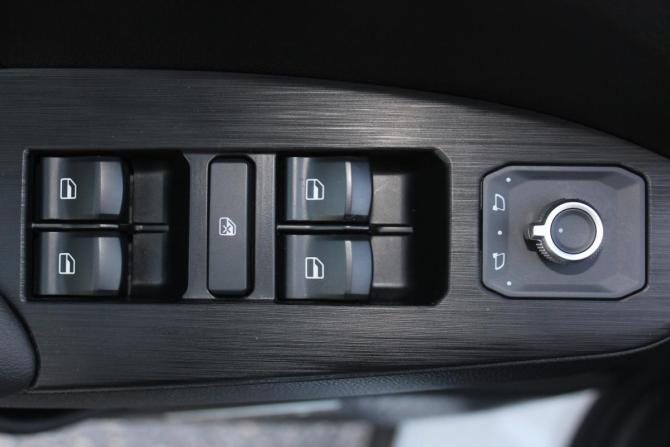 Haval Jolion I Рестайлинг с пробегом 2024 года, цена 1 875 000 рублей, 36056 км, внедорожник, Автокод Объявления