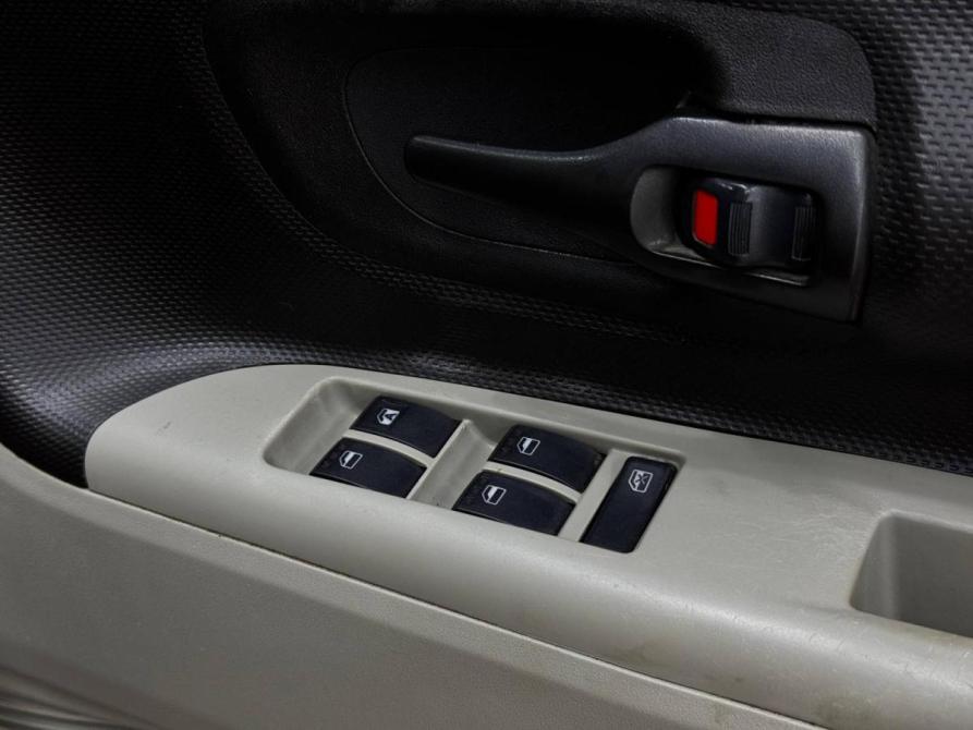 Toyota Passo Sette Благовещенск  - изображение 24