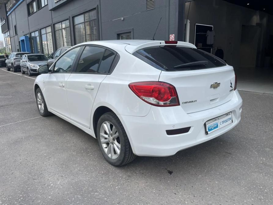 Chevrolet Cruze I Рестайлинг Москва  - изображение 6