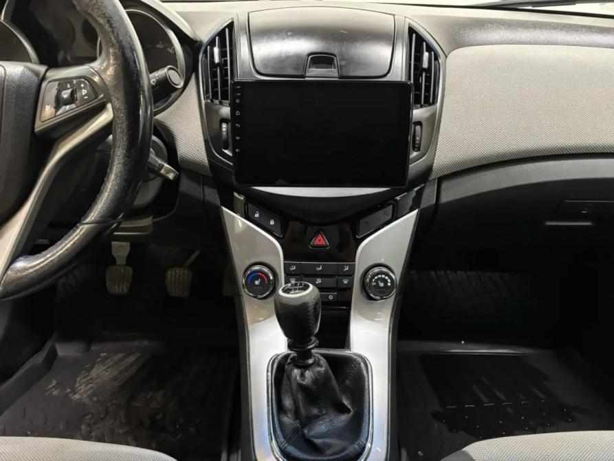 Chevrolet Cruze I Рестайлинг Саратов  - изображение 9