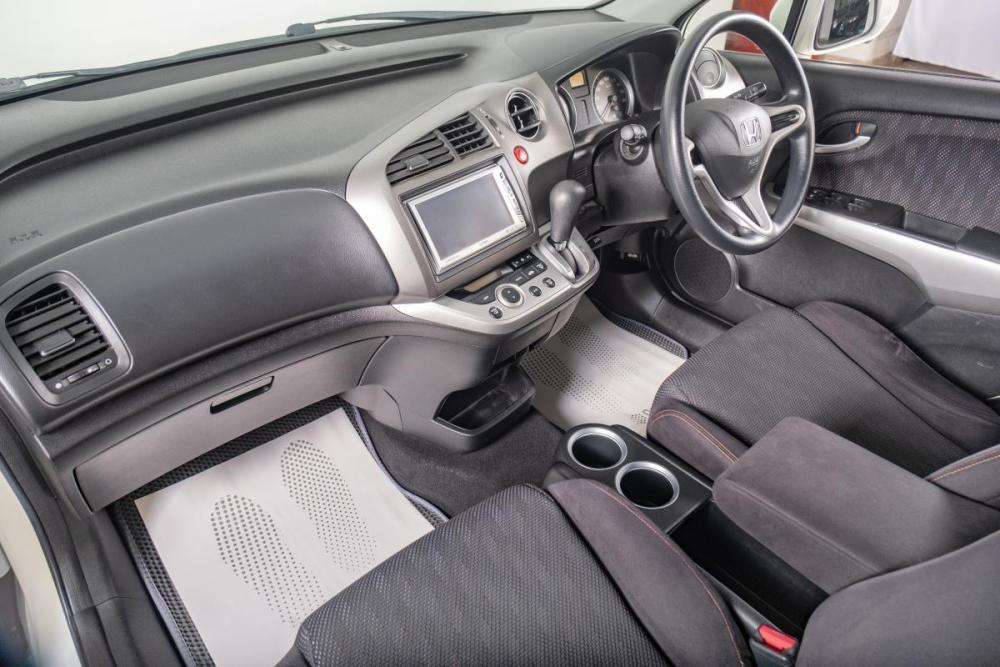 Honda Stream II Рестайлинг Томск  - изображение 16