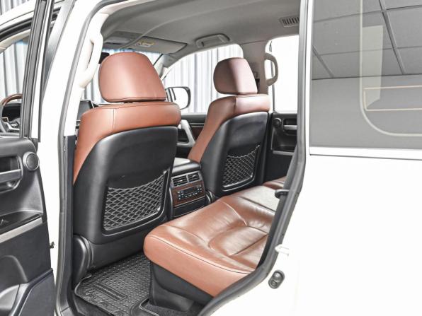 Toyota Land Cruiser 200 Series Рестайлинг 2 с пробегом 2016 года, цена 5 542 111 рублей, 221874 км, внедорожник, Автокод Объявления