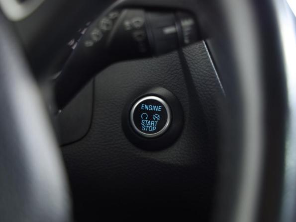 Ford Focus III Рестайлинг с пробегом 2019 года, цена 1 349 000 рублей, 83185 км, хэтчбек, Автокод Объявления