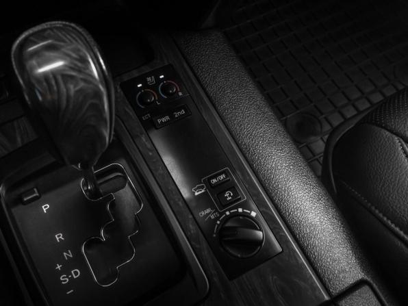 Toyota Land Cruiser 200 Series Рестайлинг 1 с пробегом 2014 года, цена 3 499 000 рублей, 255422 км, внедорожник, Автокод Объявления