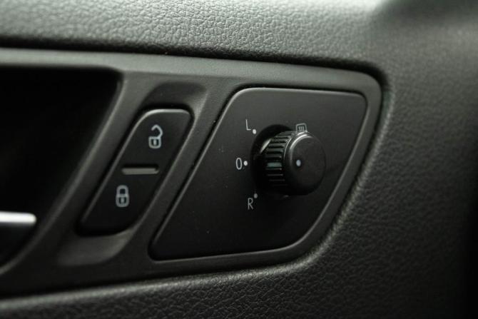 Volkswagen Jetta VI с пробегом 2011 года, цена 959 000 рублей, 186631 км, седан, Автокод Объявления