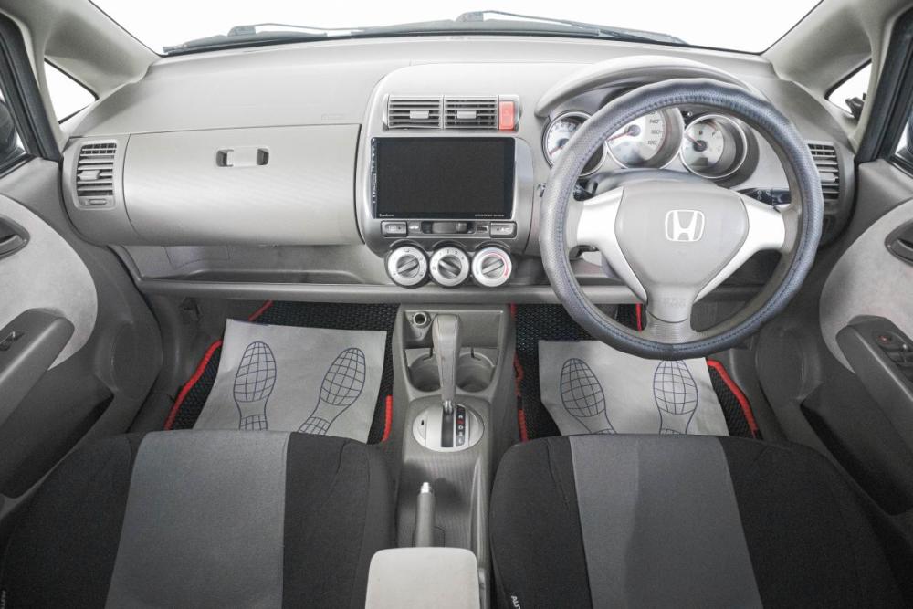Honda Fit I Кемерово  - изображение 14