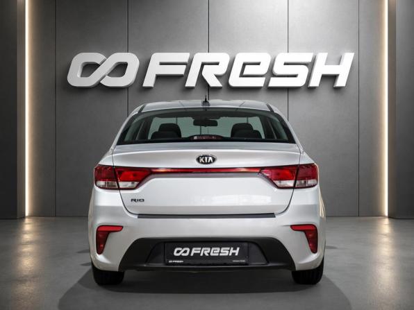Kia Rio IV с пробегом 2018 года, цена 1 060 000 рублей, 156971 км, седан, Автокод Объявления