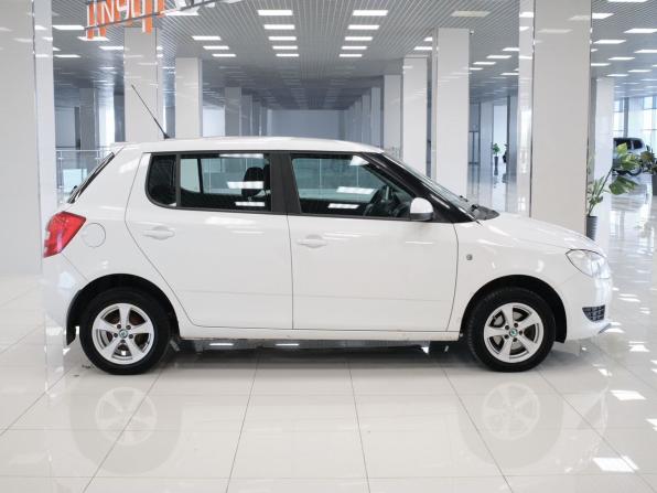 Skoda Fabia II Рестайлинг с пробегом 2011 года, цена 407 000 рублей, 201425 км, хэтчбек, Автокод Объявления