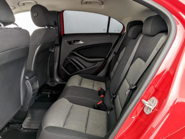 Mercedes-Benz A-Класс III (W176) с пробегом 2013 года, цена 1 230 000 рублей, 130104 км, хэтчбек, Автокод Объявления
