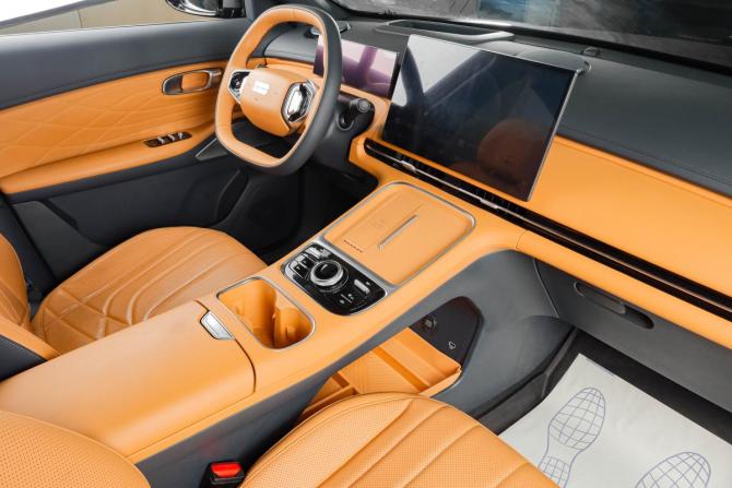 Geely EX5 EM-i с пробегом 2025 года, цена 3 049 000 рублей, 5000 км, внедорожник, Автокод Объявления