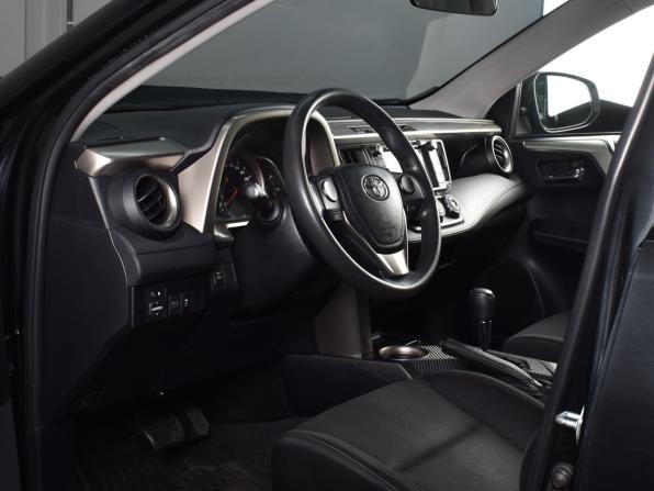 Toyota RAV4 IV (XA40) с пробегом 2013 года, цена 2 099 999 рублей, 93537 км, внедорожник, Автокод Объявления