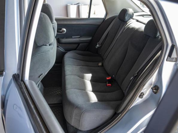 Nissan Tiida I Рестайлинг с пробегом 2012 года, цена 715 000 рублей, 176608 км, седан, Автокод Объявления