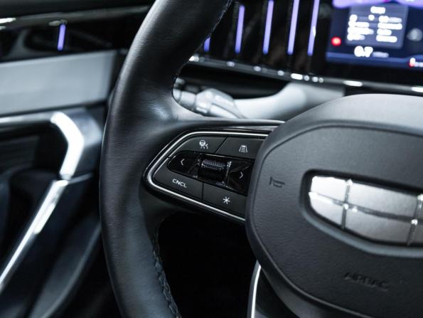 Geely Atlas II с пробегом 2024 года, цена 2 975 000 рублей, 21066 км, внедорожник, Автокод Объявления