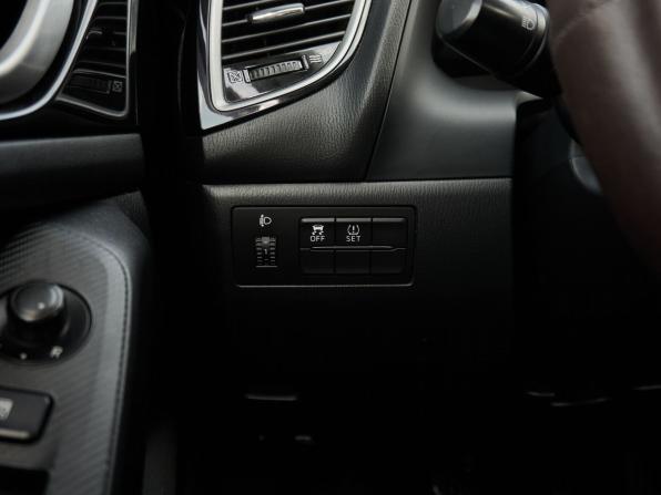 Mazda 3 III (BM) с пробегом 2014 года, цена 1 200 000 рублей, 90995 км, седан, Автокод Объявления
