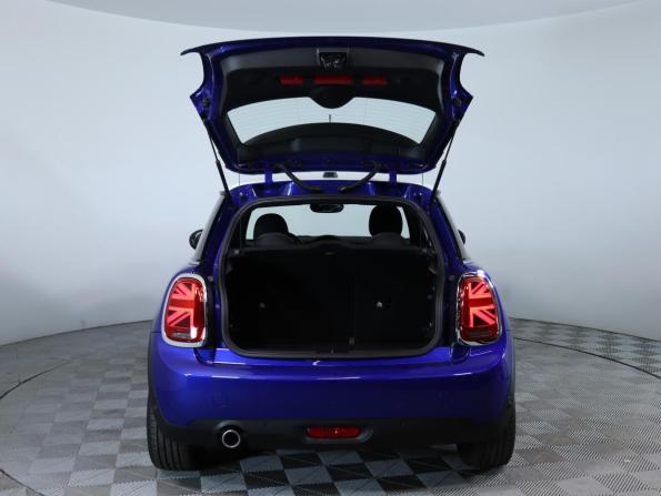 Mini Hatch III (F55/F56) Рестайлинг с пробегом 2019 года, цена 1 947 800 рублей, 50000 км, хэтчбек, Автокод Объявления