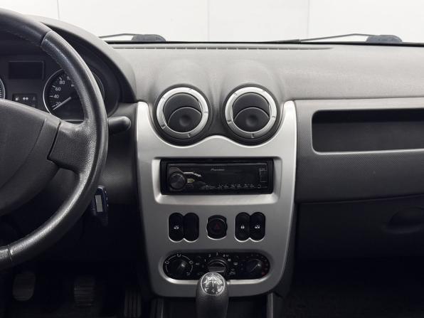 Renault Logan I Рестайлинг с пробегом 2013 года, цена 395 000 рублей, 284642 км, седан, Автокод Объявления
