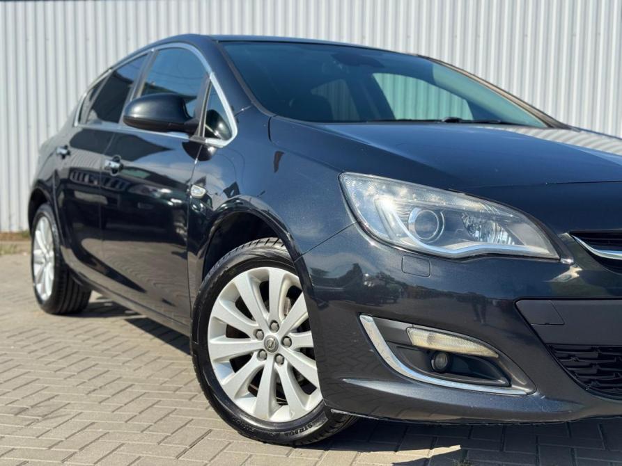 Opel Astra J Рестайлинг Ростов-на-Дону  - изображение 5