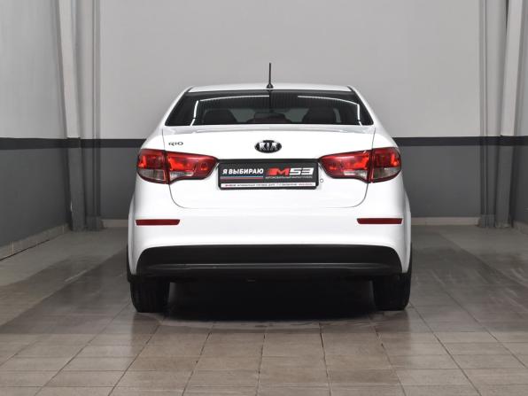 Kia Rio III Рестайлинг с пробегом 2016 года, цена 1 099 995 рублей, 121474 км, седан, Автокод Объявления