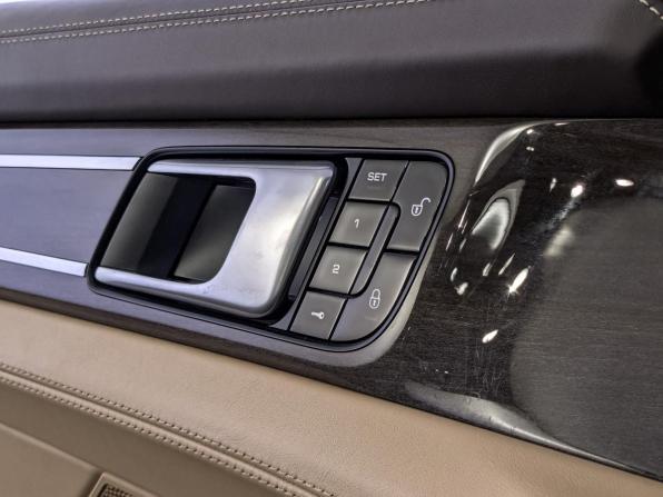 Porsche Panamera II с пробегом 2017 года, цена 6 200 000 рублей, 87080 км, лифтбек, Автокод Объявления
